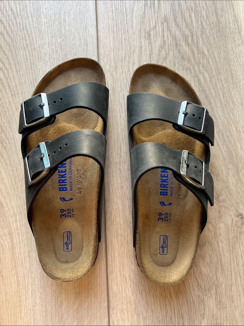 Birkenstock Arizona Soft Footbed Two-Strap Sandals in Black Size 39